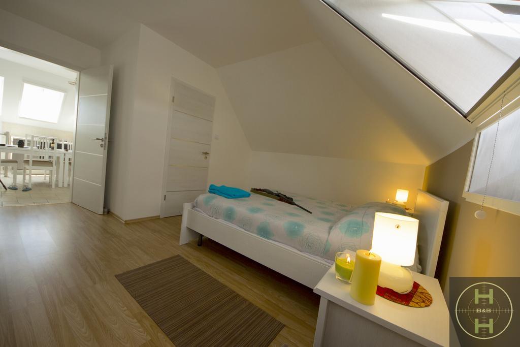Hunters House Kft Bed And Breakfast Toltestava Room photo